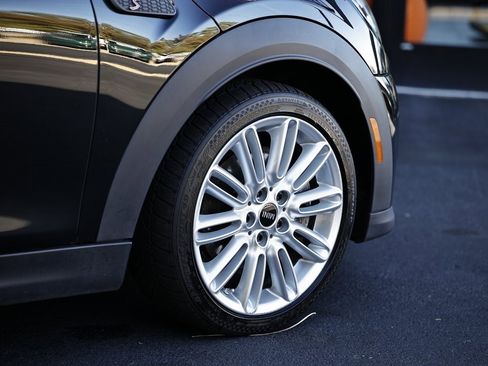 Used 2023 MINI Cooper S image 5