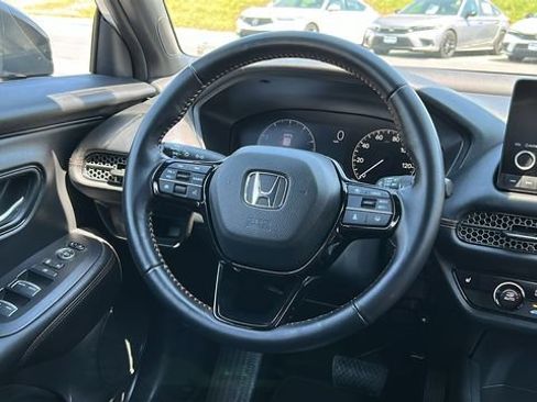 Used 2025 Honda HR-V Sport image 24