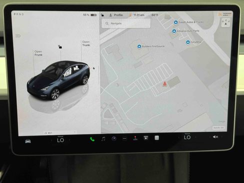Used 2024 Tesla Model Y Long Range AWD/4WD image 23