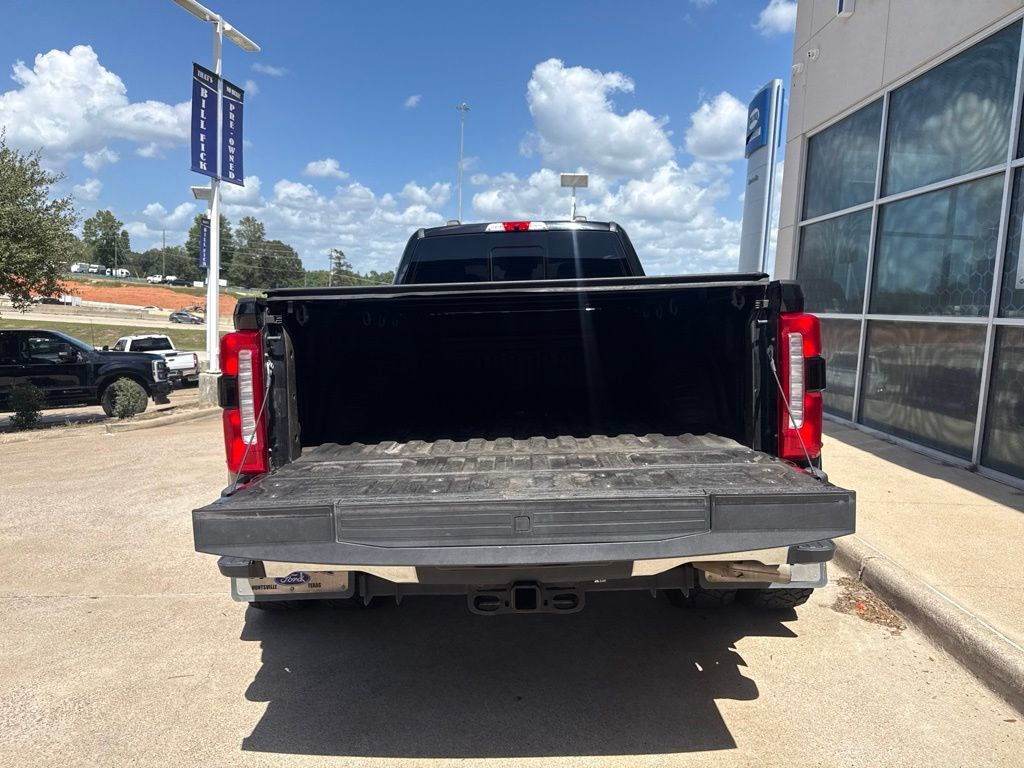 Used 2023 Ford F350 Lariat w/ Lariat Ultimate Package AWD/4WD image 7