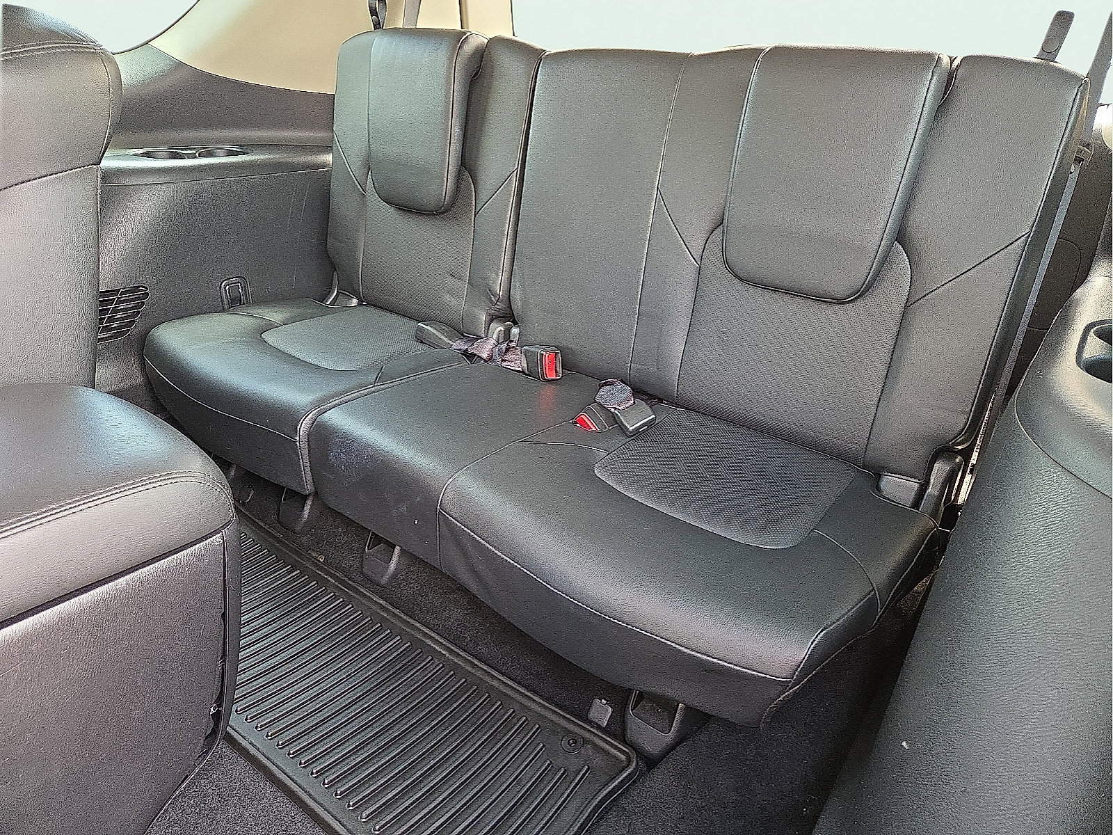 Used 2022 Nissan Armada SL w/ Captain's Chairs Package AWD/4WD image 11