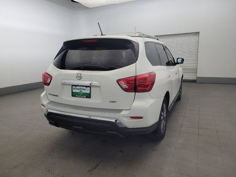 Used 2017 Nissan Pathfinder S AWD/4WD image 7