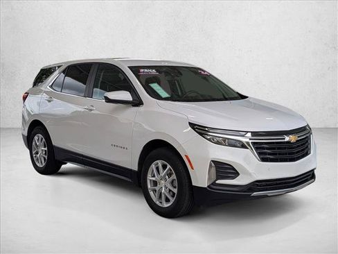 Used 2024 Chevrolet Equinox LT FWD image 3