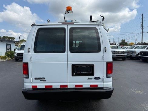 Used 2014 Ford E-150 and Econoline 150 w/ Power Group image 8