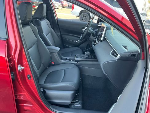 Certified 2026 Toyota Corolla Cross XLE image 19