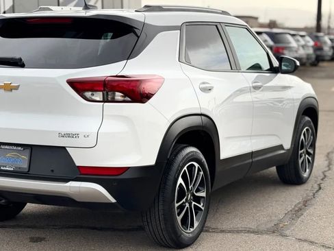 Used 2024 Chevrolet TrailBlazer LT w/ LT Cold Weather Package image 34