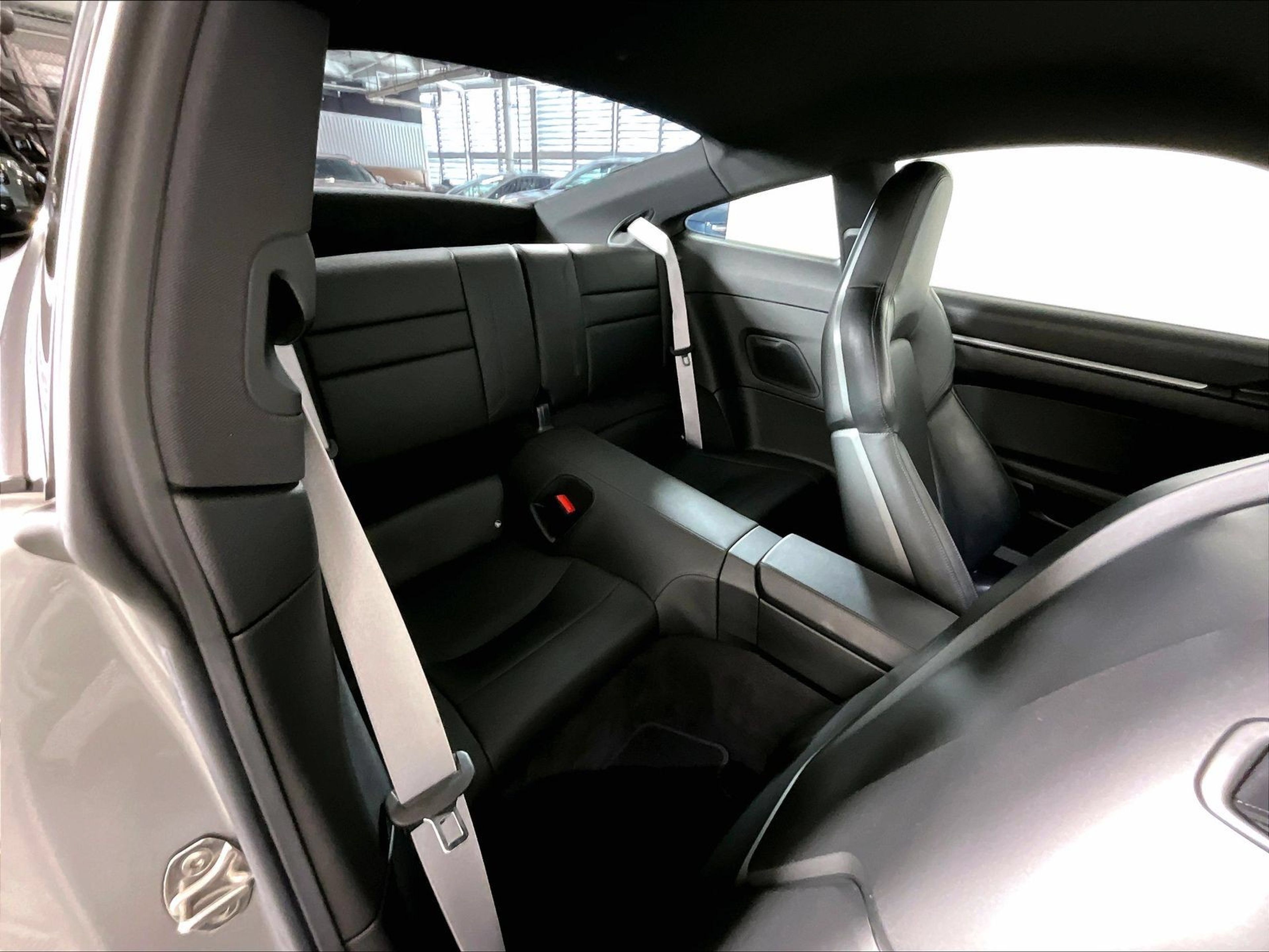 Certified 2024 Porsche 911 Carrera T RWD image 19