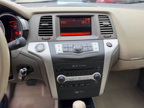 Used 2009 Nissan Murano S image 16