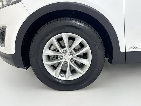 Used 2016 Kia Sorento AWD w/ LX Convenience Package image 29