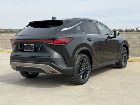 New 2026 Lexus RX 350h image 10