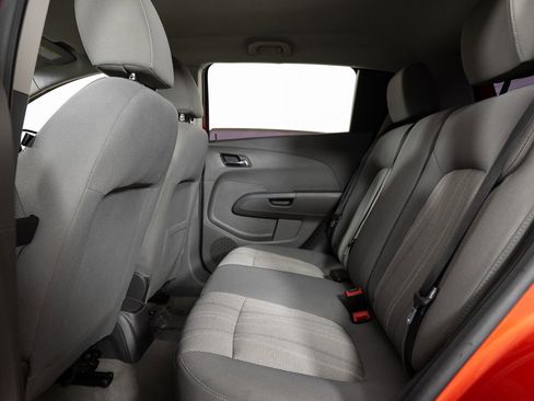 Used 2012 Chevrolet Sonic LT image 18