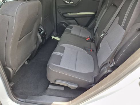 Used 2025 Chevrolet Blazer LT FWD image 25