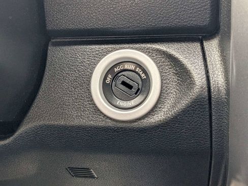Used 2024 RAM 1500 Classic SLT AWD/4WD image 29