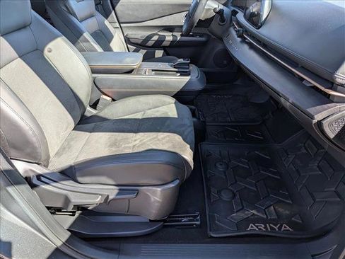 Used 2023 Nissan Ariya FWD image 21