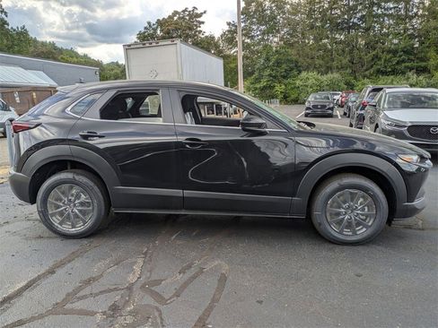 New 2025 MAZDA CX-30 AWD 2.5 S image 2