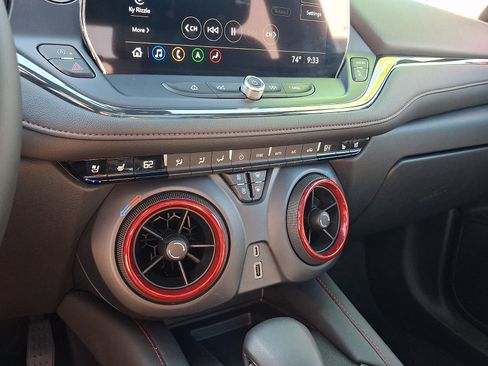 Certified 2024 Chevrolet Blazer RS w/ Enhanced Convenience Package AWD/4WD image 19