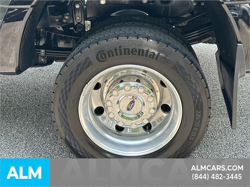 Certified 2025 Ford F450 Platinum w/ FX4 Off-Road Package AWD/4WD image 23