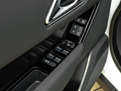 New 2026 Land Rover Range Rover Velar Belgravia AWD/4WD image 54