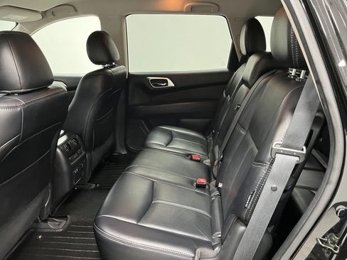 Used 2019 Nissan Pathfinder SL AWD/4WD image 45