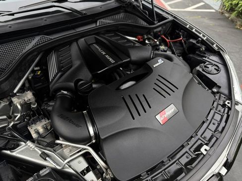 Used 2015 BMW X5 M image 36