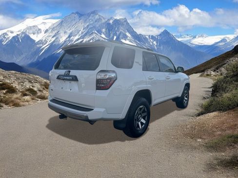 Certified 2020 Toyota 4Runner TRD Off-Road Premium image 5
