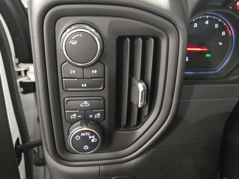 Used 2024 Chevrolet Silverado 2500 Custom w/ Custom Convenience Package image 25