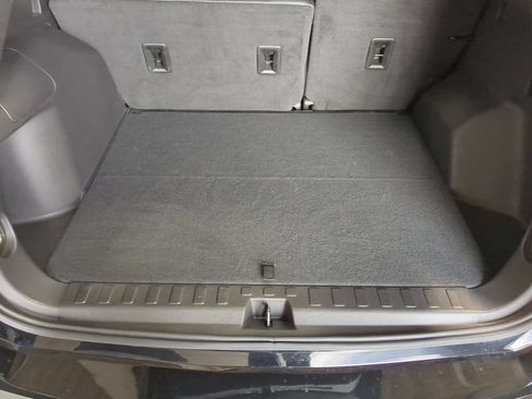 Used 2024 Chevrolet Equinox Premier AWD/4WD image 38