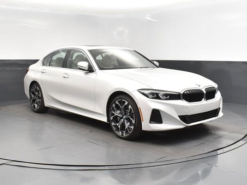 Certified 2025 BMW 330i Sedan w/ Premium Package image 2