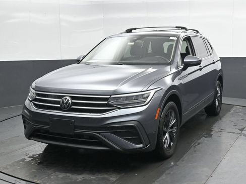 Used 2022 Volkswagen Tiguan SE AWD/4WD image 6