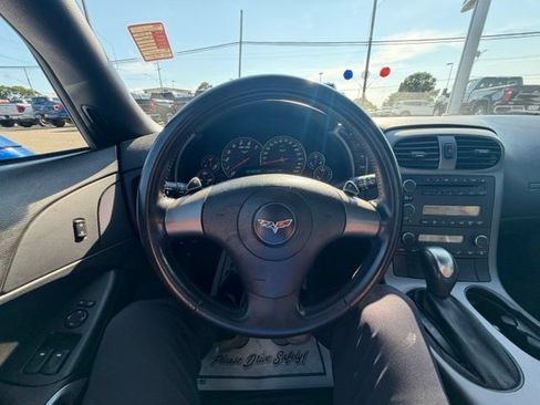 Used 2007 Chevrolet Corvette Coupe RWD image 17