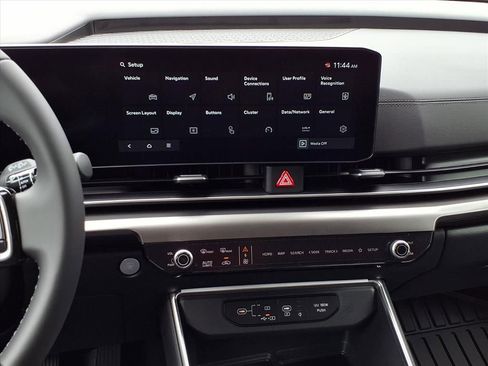 New 2026 Kia Carnival SX w/ SX Dark Edition Package image 16