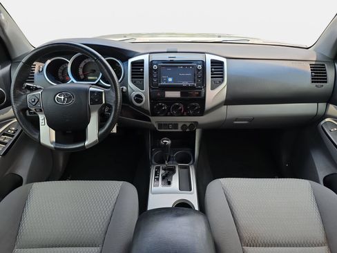 Used 2015 Toyota Tacoma 4x4 Double Cab w/ SR5 Package image 9
