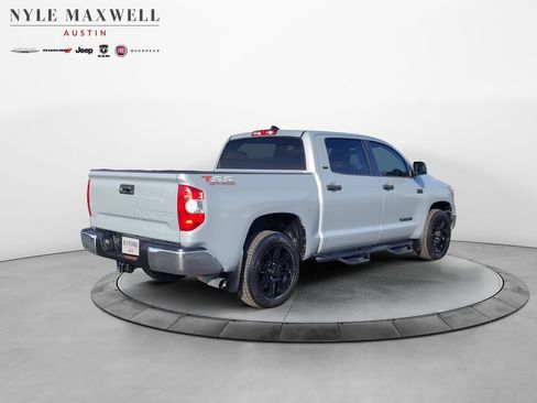 Used 2020 Toyota Tundra SR5 w/ SR5 Upgrade Package image 15