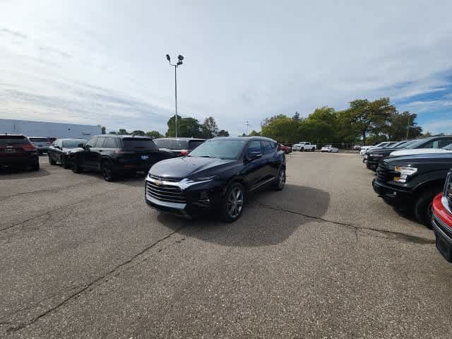Used 2020 Chevrolet Blazer Premier w/ Driver Confidence II Package FWD image 2