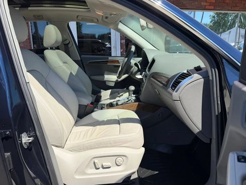 Used 2011 Audi Q5 2.0T Premium Plus AWD/4WD image 19