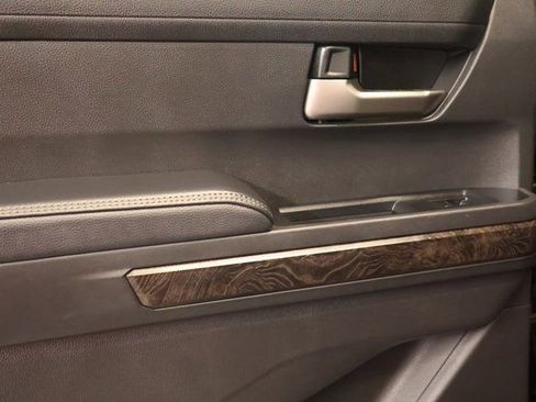 Used 2024 Toyota Tacoma Limited image 30