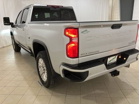 Used 2023 Chevrolet Silverado 3500 High Country w/ Z71 Off-Road Package image 3
