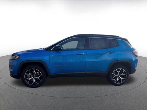 Used 2025 Jeep Compass Limited AWD/4WD image 8