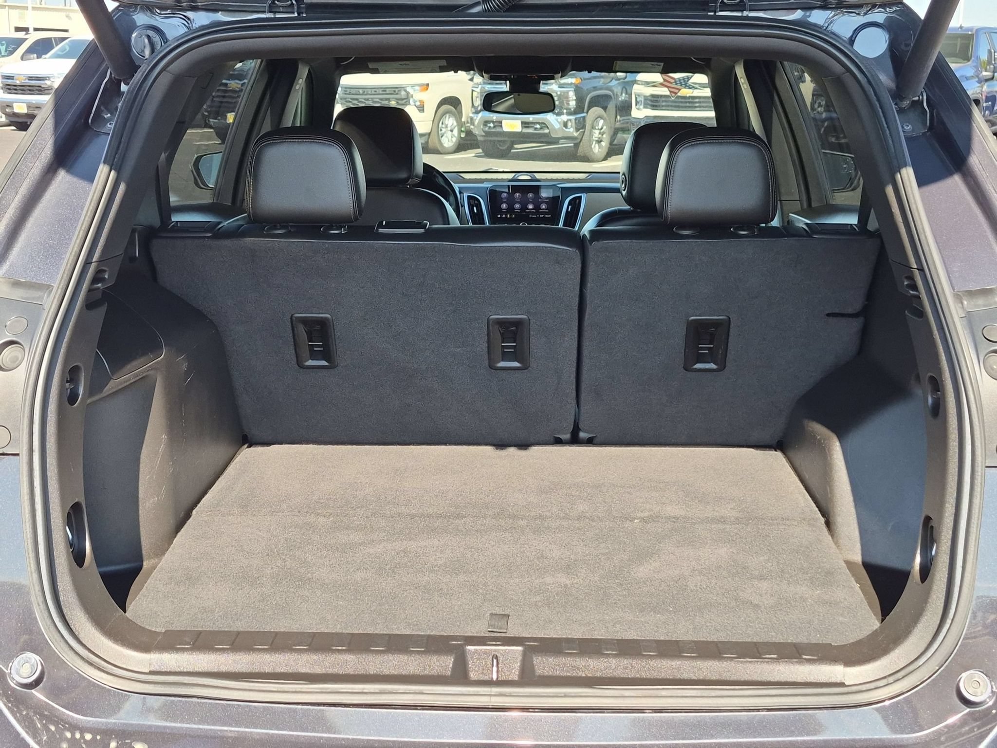 Used 2022 Chevrolet Equinox Premier FWD image 26