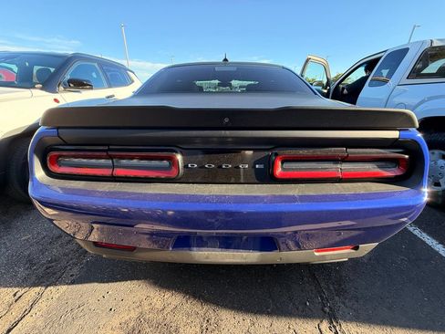 Used 2017 Dodge Challenger R/T Scat Pack RWD image 5