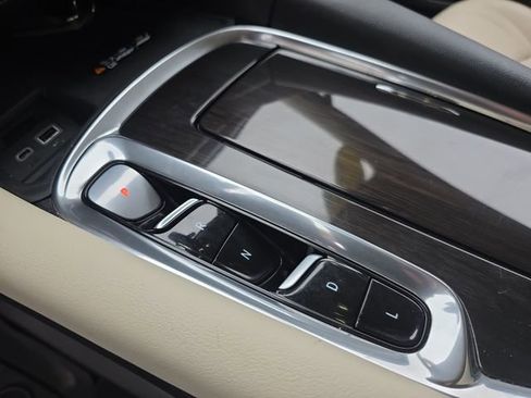 Used 2022 Buick Enclave Essence w/ Trailering Package, 5000 lbs. image 22