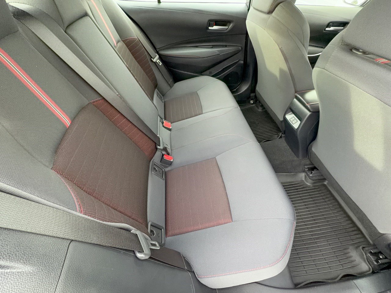 Certified 2024 Toyota Corolla SE FWD image 29