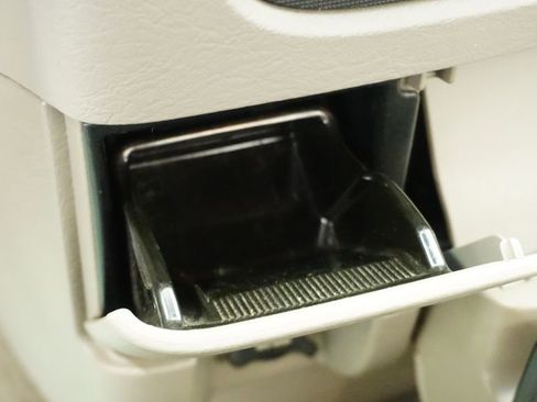 Used 2005 Dodge Ram 1500 Truck ST image 22