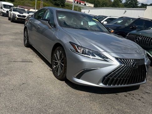 Used 2023 Lexus ES 350 w/ Premium Package FWD image 1