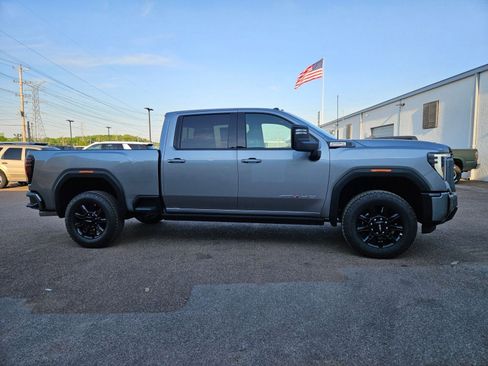 New 2026 GMC Sierra 2500 AT4 image 7