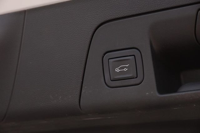 Used 2025 Buick Envision Sport Touring AWD/4WD image 8