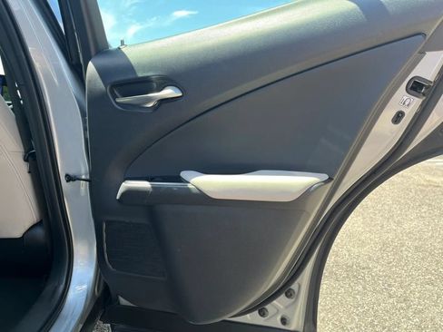 Used 2023 Lexus UX 250h AWD w/ Accessory Package (Z2) image 18