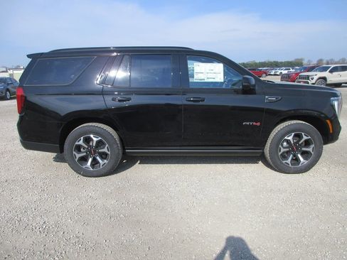 New 2026 GMC Yukon AT4 image 3