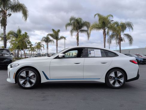 Used 2023 BMW i4 eDrive35 RWD image 7