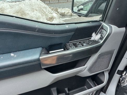 Used 2021 Ford F150 Limited image 34